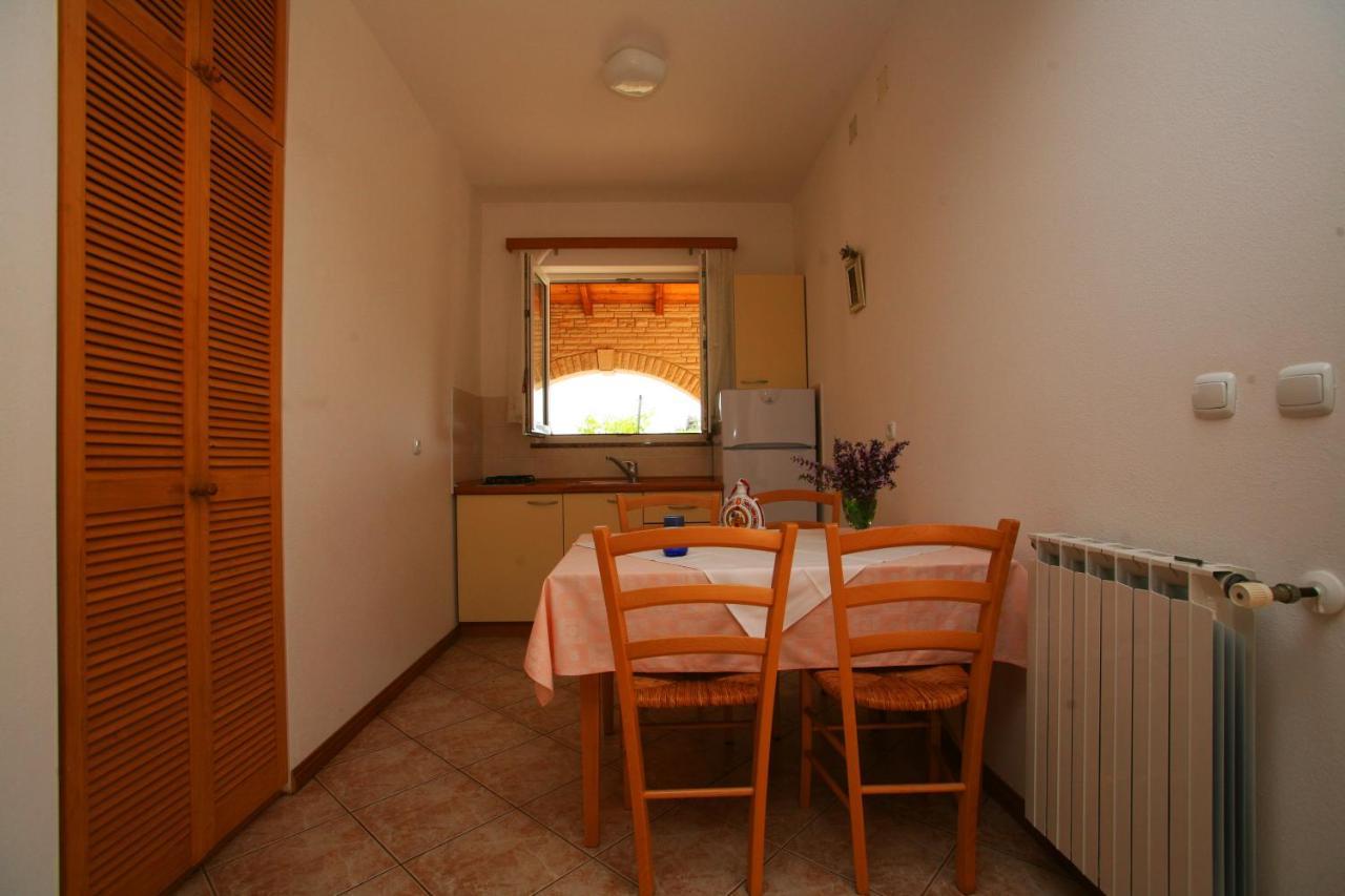 Apartments Villa Oliva Peroj Exteriér fotografie